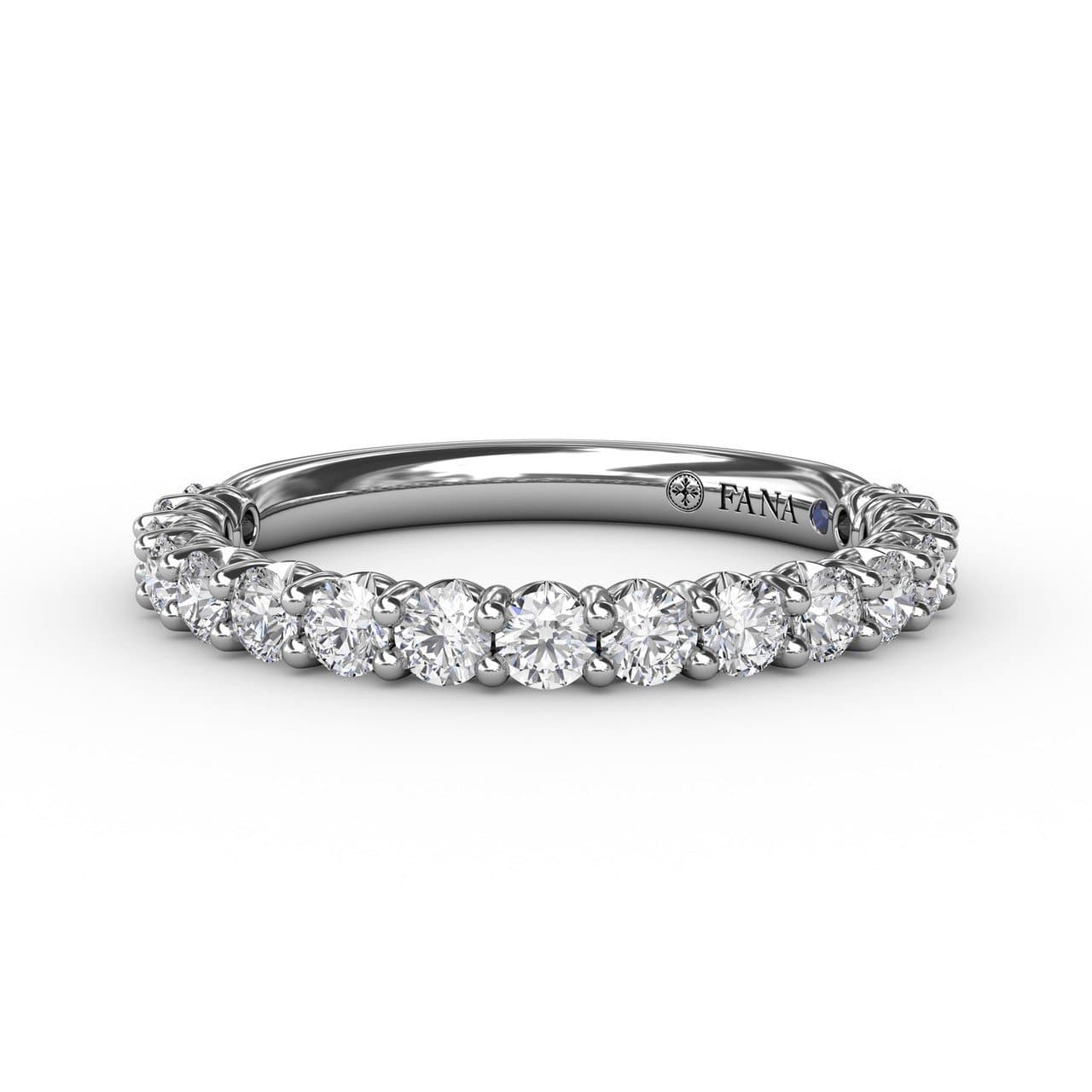 This beautiful diamond wedding band is designed to match engagement ring style S3219 (5552793714843)