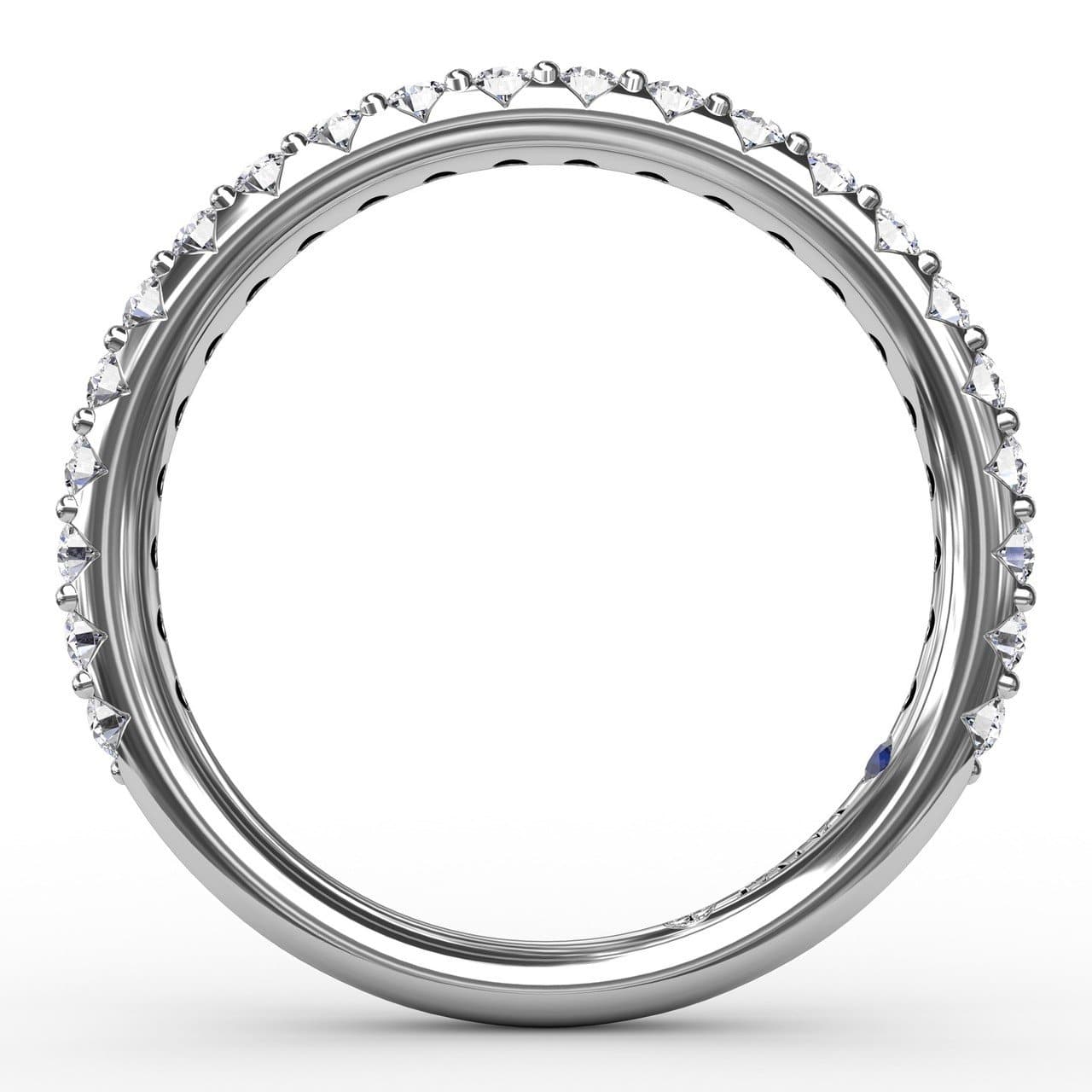 This beautiful diamond wedding band is designed to match engagement ring style S3241 (5552794730651)