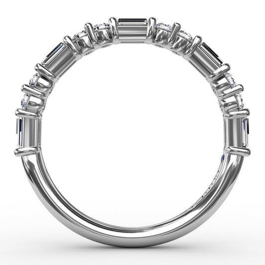 This beautiful diamond wedding band is designed to match engagement ring style S3320 (5552797155483)
